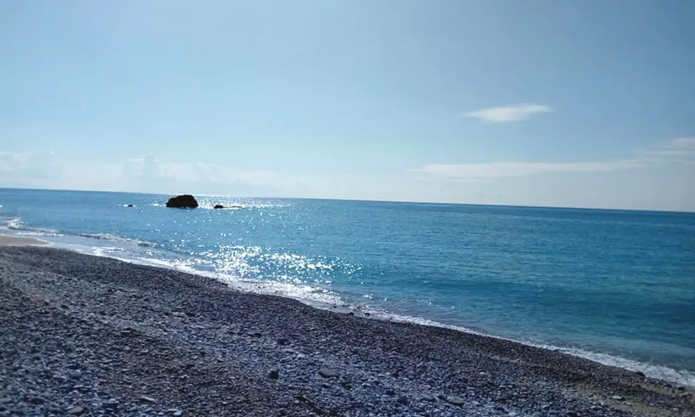 Ακρογιάλι | Δωμάτια και Κάμπινγκ Πρέβεζα