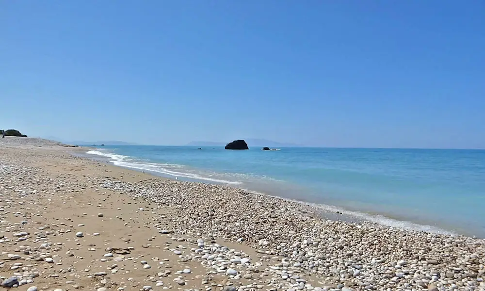 Ακρογιάλι | Δωμάτια και Κάμπινγκ Πρέβεζα